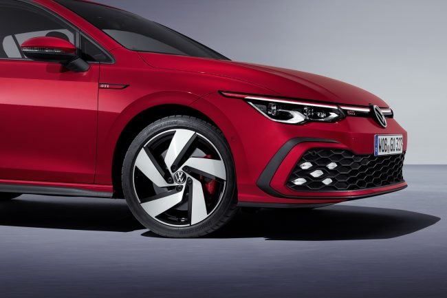 Nuovi cerchi in lega a 5 razze e griglia frontale Golf GTI 2020 Nuovi cerchi in lega a 5 razze e griglia frontale Golf GTI 2020