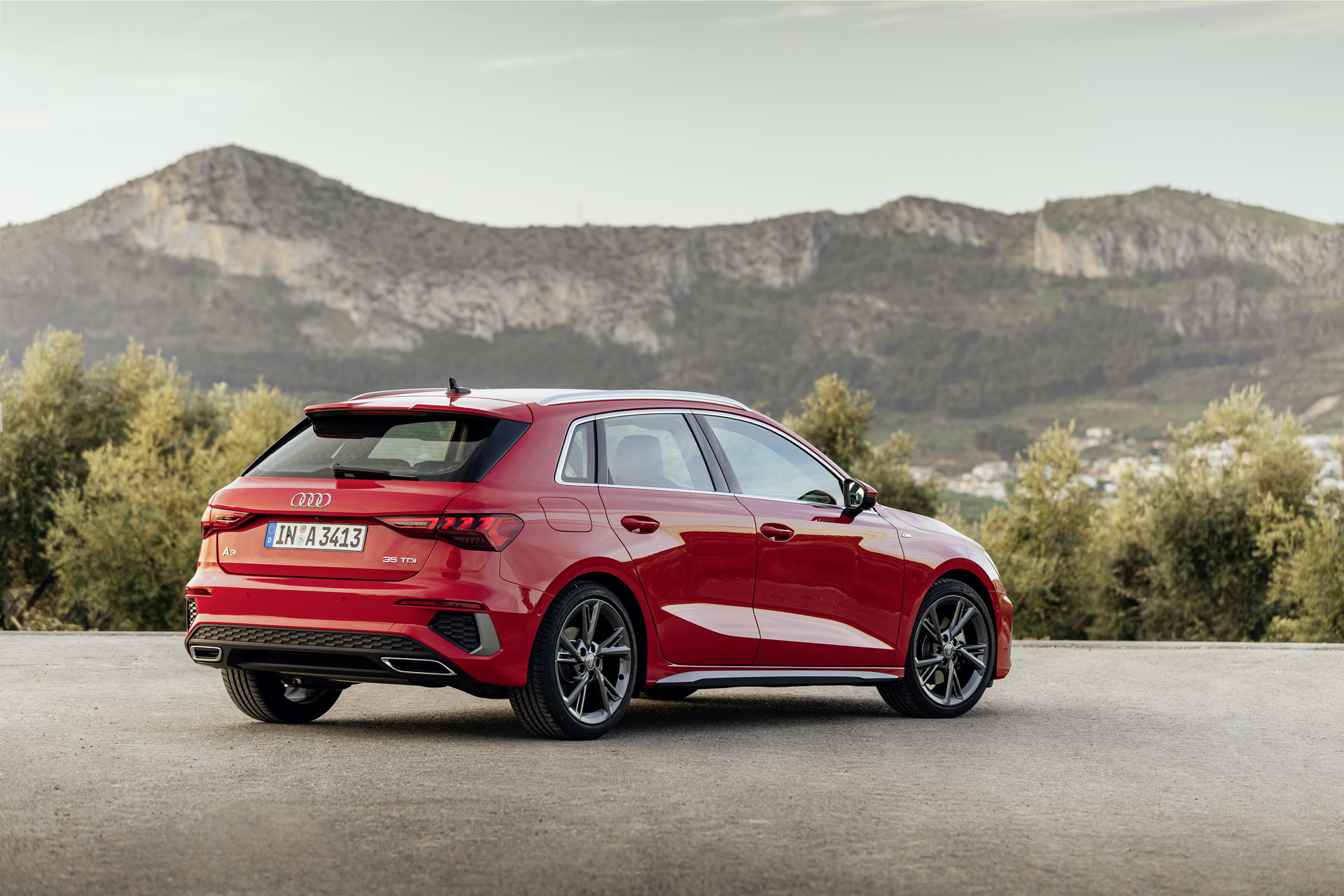 Foto fiancata nuova Audi A3 sportback 2020