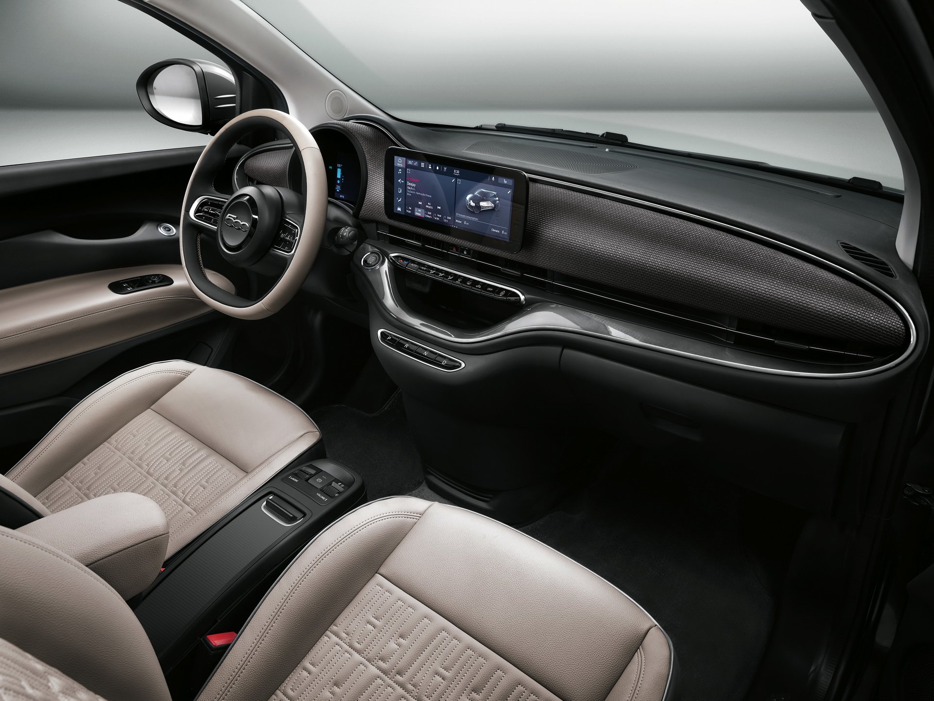 Interni nuova Fiat 500e La Prima