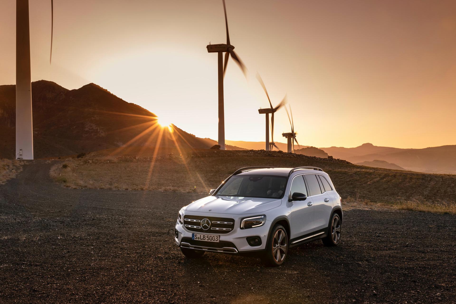 Foto nuovo suv Mercedes GLB