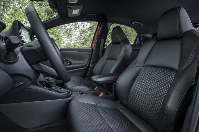Abitacolo e sedili nuova Toyota Yaris 2020 Abitacolo e sedili nuova Toyota Yaris 2020