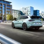 Immagine posteriore nuovo suv elettrico Skoda Enyaq iV