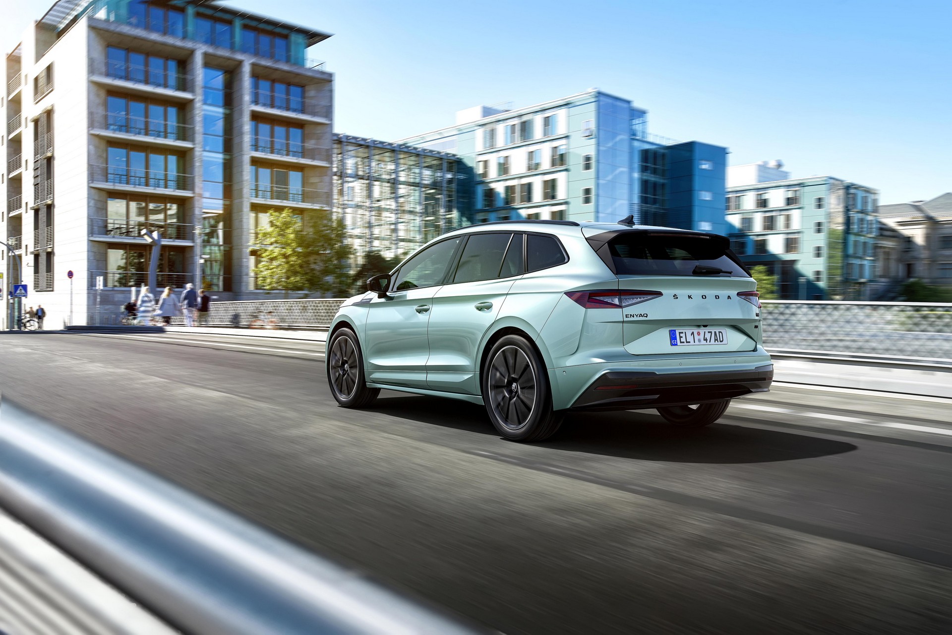 Immagine posteriore nuovo suv elettrico Skoda Enyaq iV