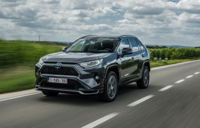 Immagini nuovo suv Toyota RAV4 Plug in Hybrid