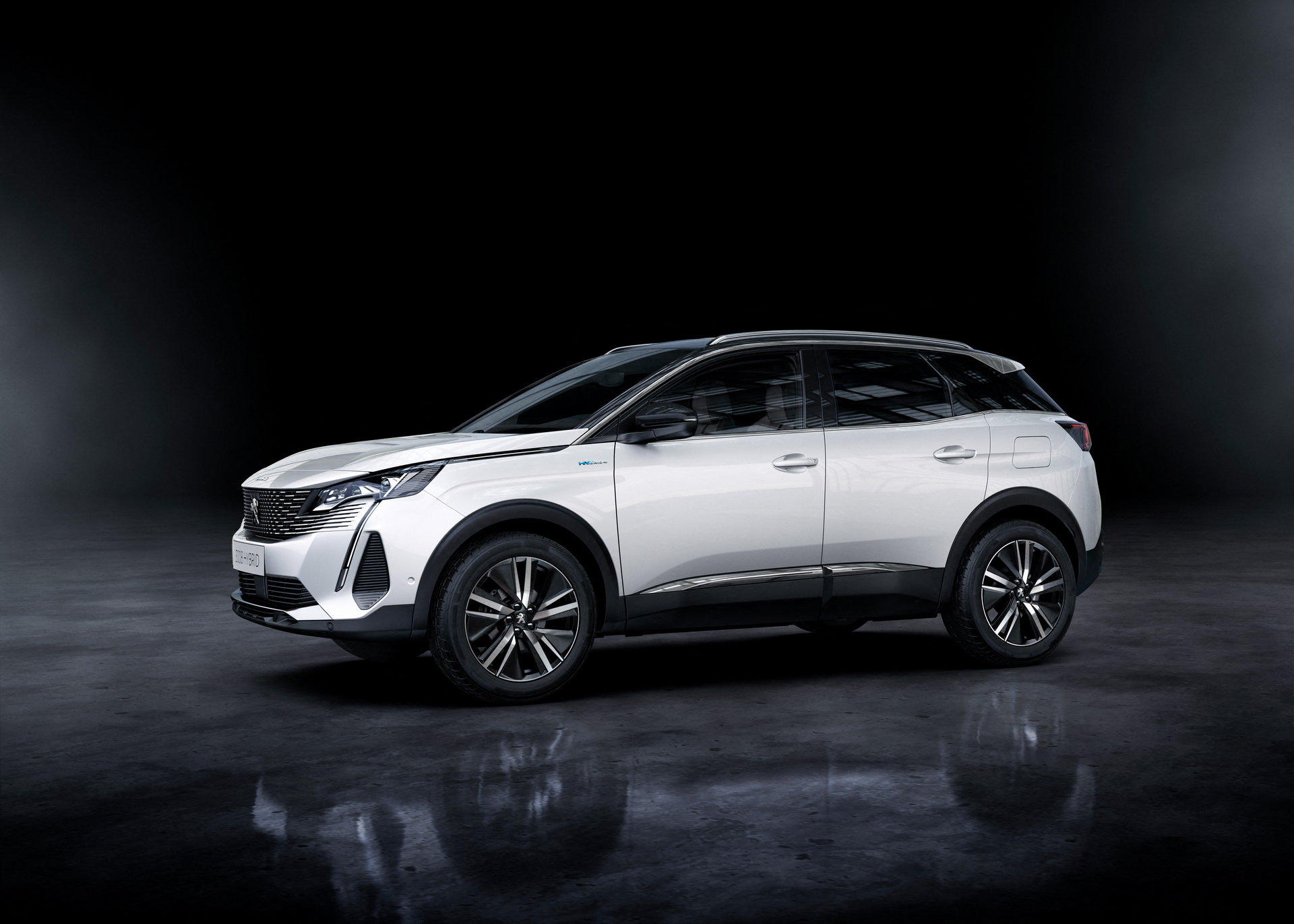 Nuovo suv Peugeot 3008 Hybrid plug in