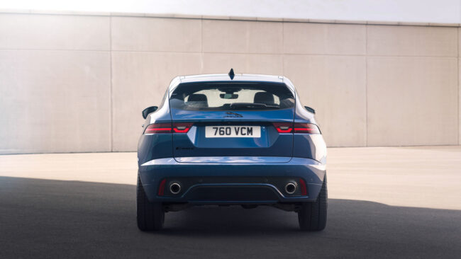 Immagine posteriore nuova Jaguar E Pace 2021 Immagine posteriore nuova Jaguar E Pace 2021