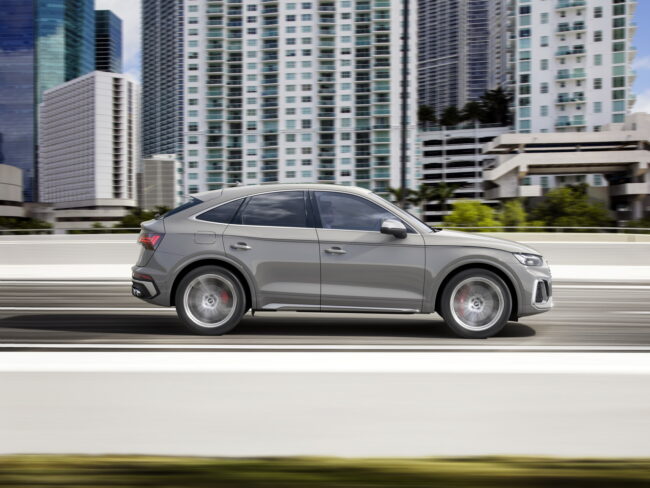 Immagine fiancata nuova Audi SQ5 Sportback 2021 Immagine fiancata nuova Audi SQ5 Sportback 2021