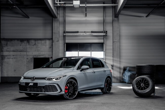 Nuova Volkswagen Golf 8 con kit ABT Sportsline Nuova Volkswagen Golf 8 con kit ABT Sportsline