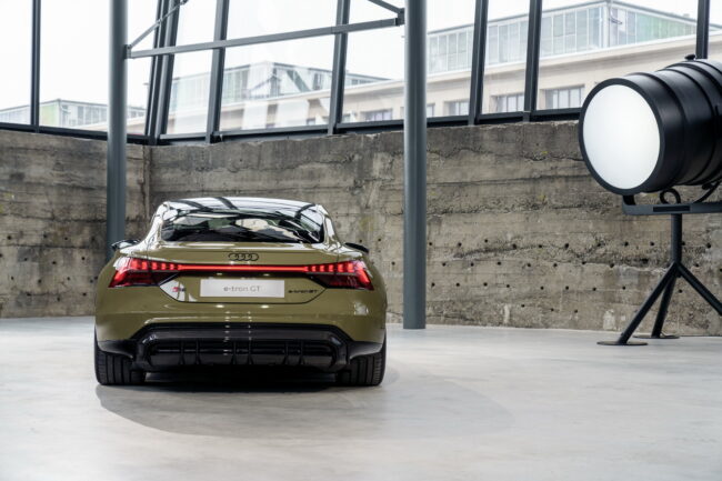 Immagine posteriore nuova Audi e tron GT Immagine posteriore nuova Audi e tron GT
