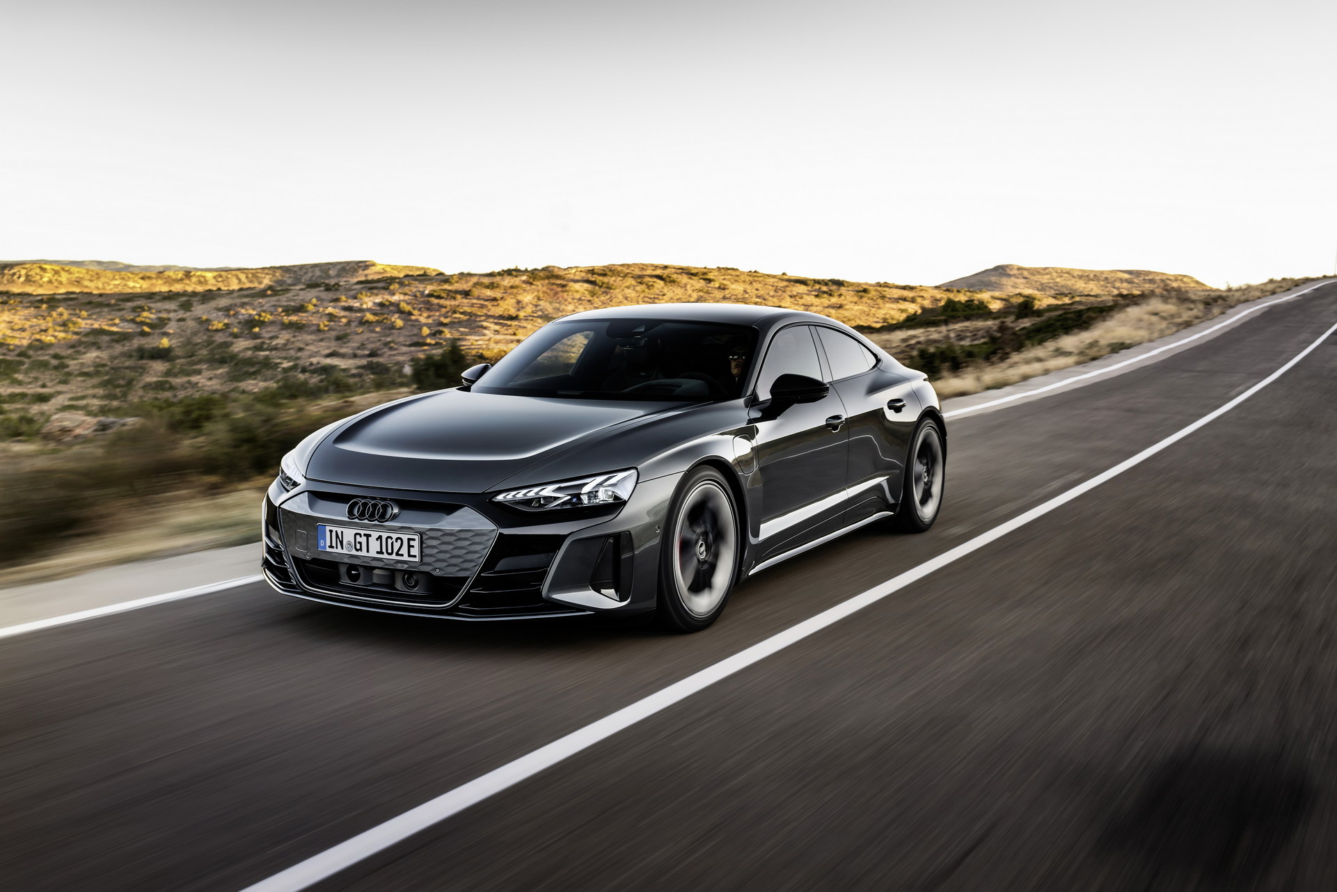 Nuova Audi e tron GT prezzi dimensioni foto e autonomia