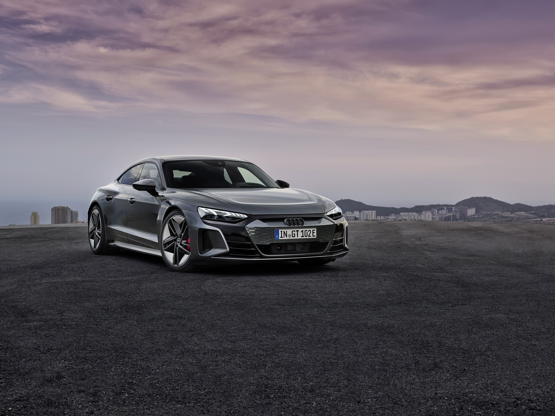 Prezzi e Dimensioni nuova Audi e tron GT