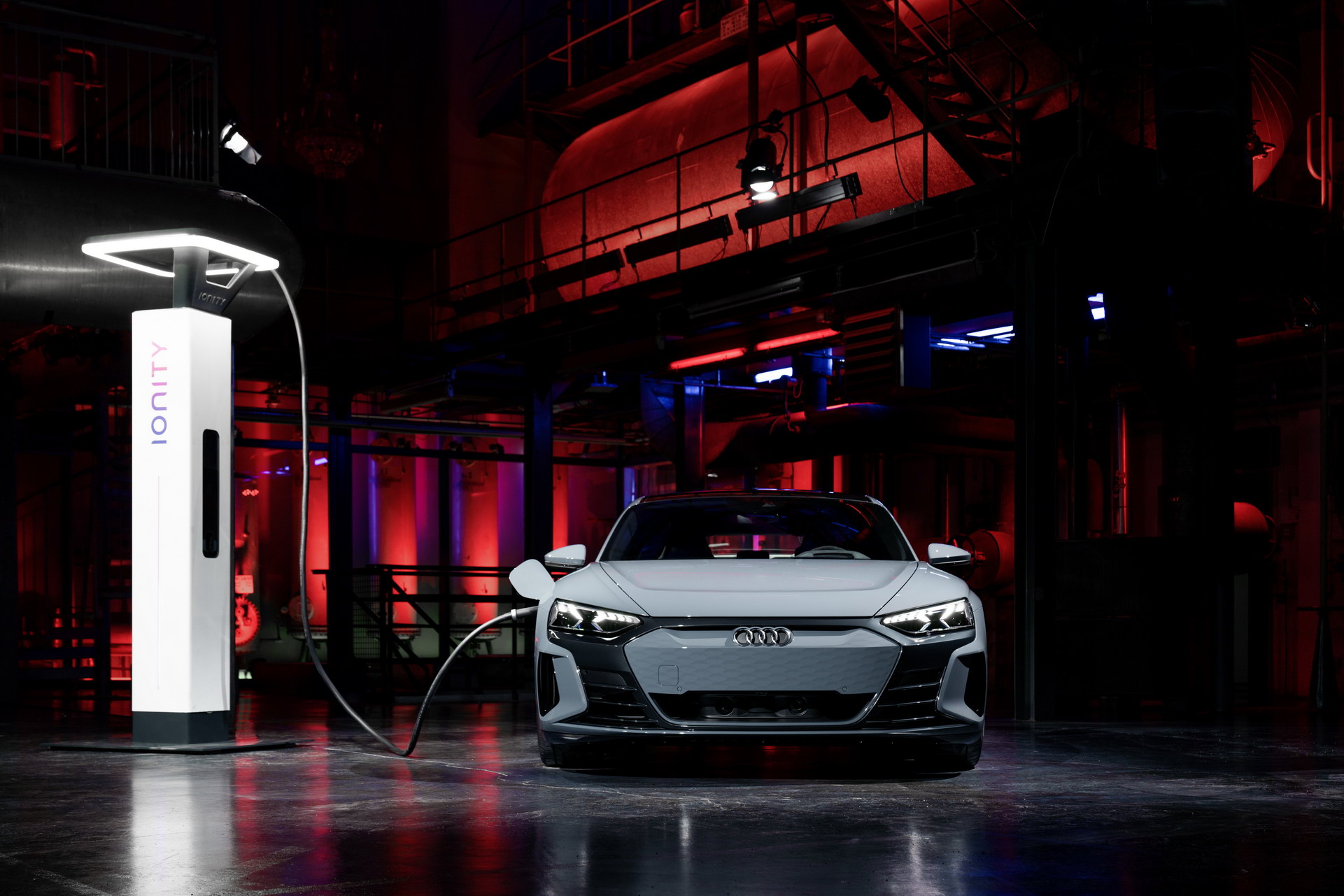 Ricarica Audi e tron GT elettrica