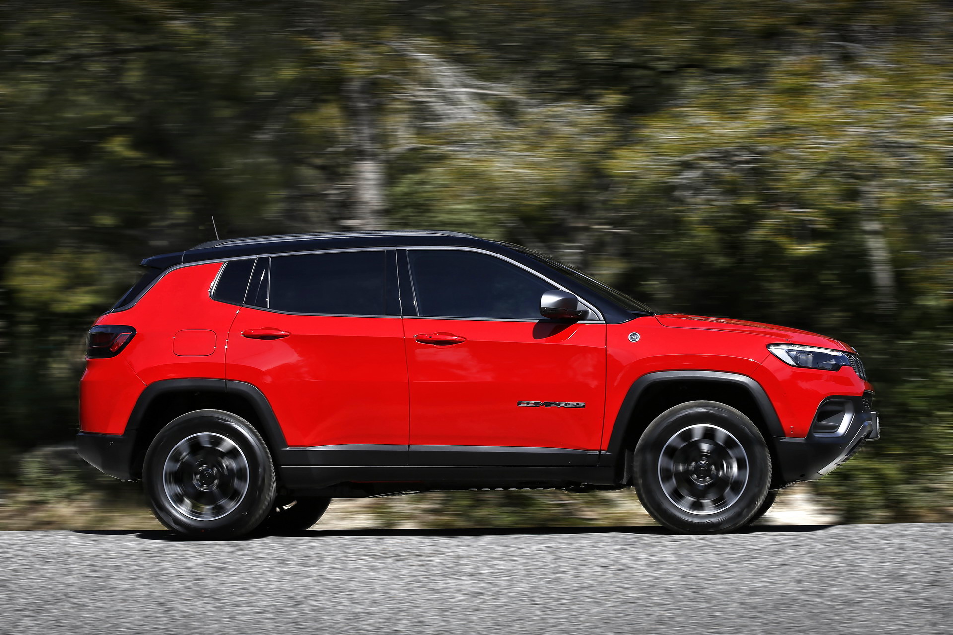 Immagine fiancata nuova Jeep Compass 2021 Restyling