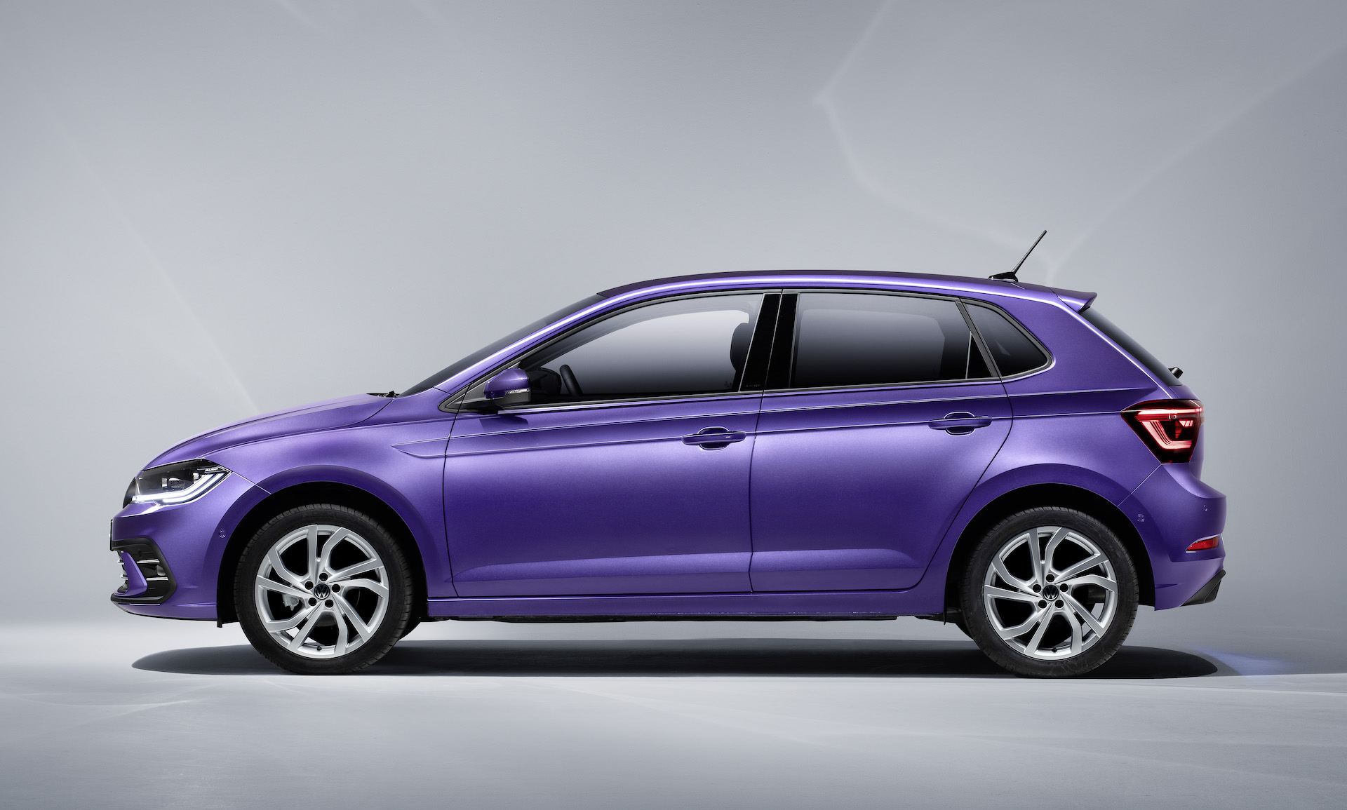 Immagine fiancata nuova Volkswagen Polo 2021 Restyling