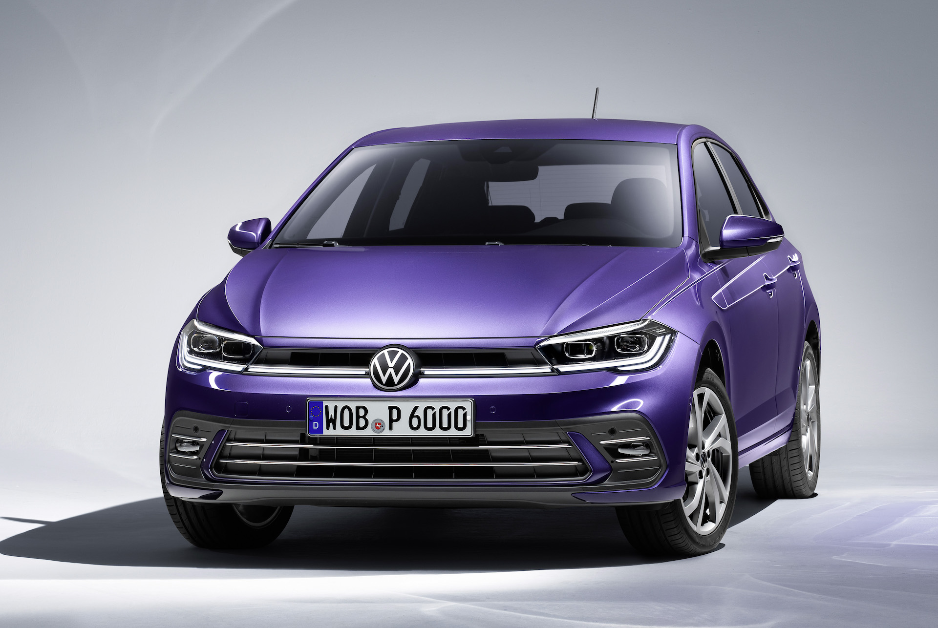 Immagine frontale nuova Volkswagen Polo 2021 Restyling