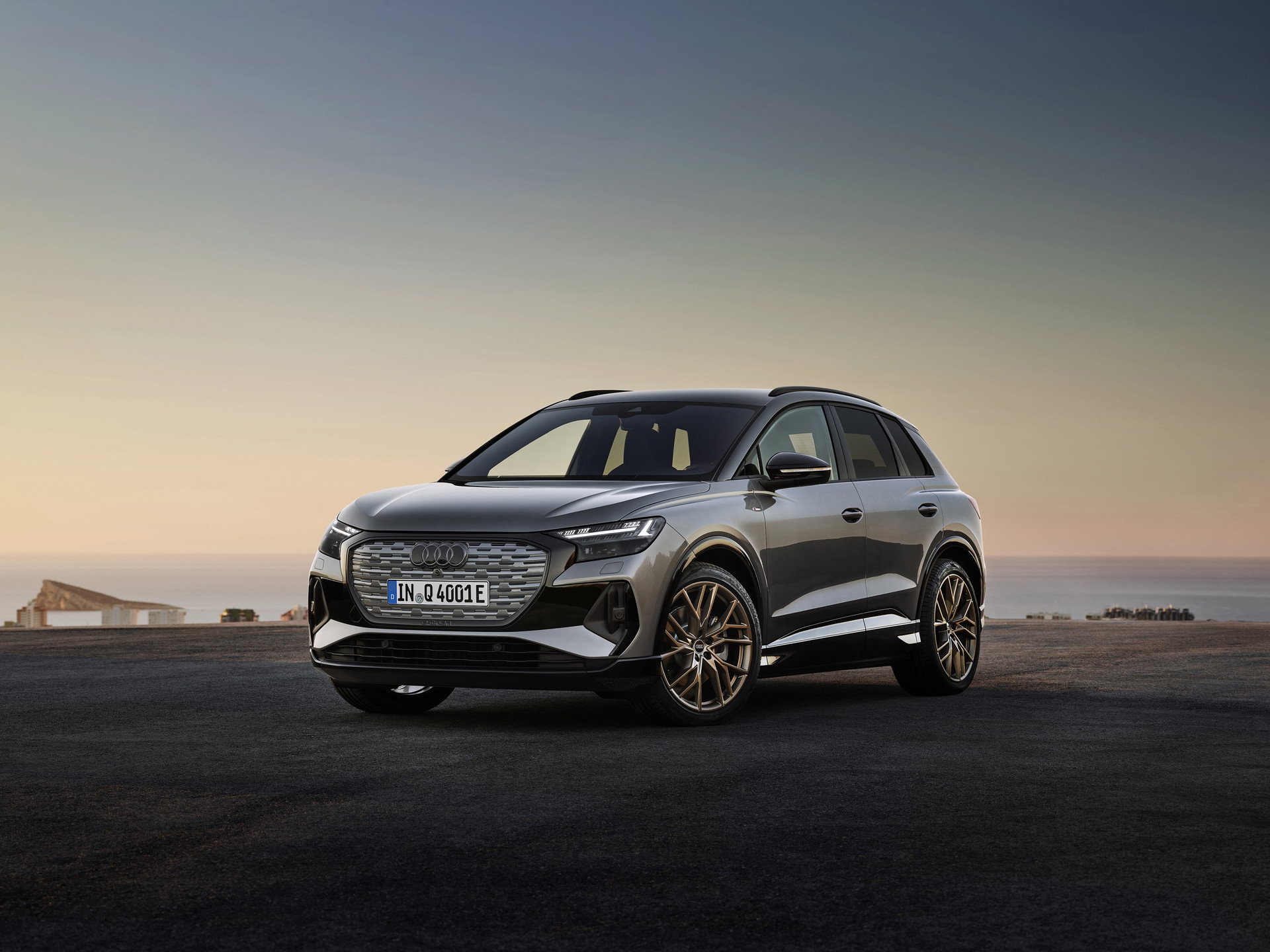 Audi Q4 e tron Caratteristiche Autonomia e Prezzi