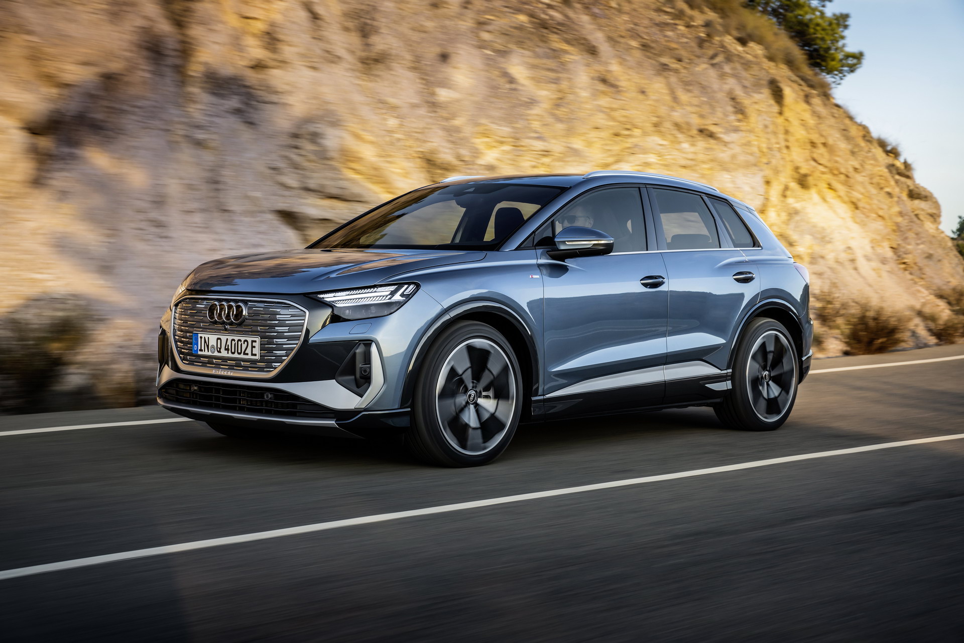 Foto nuova Audi Q4 e tron