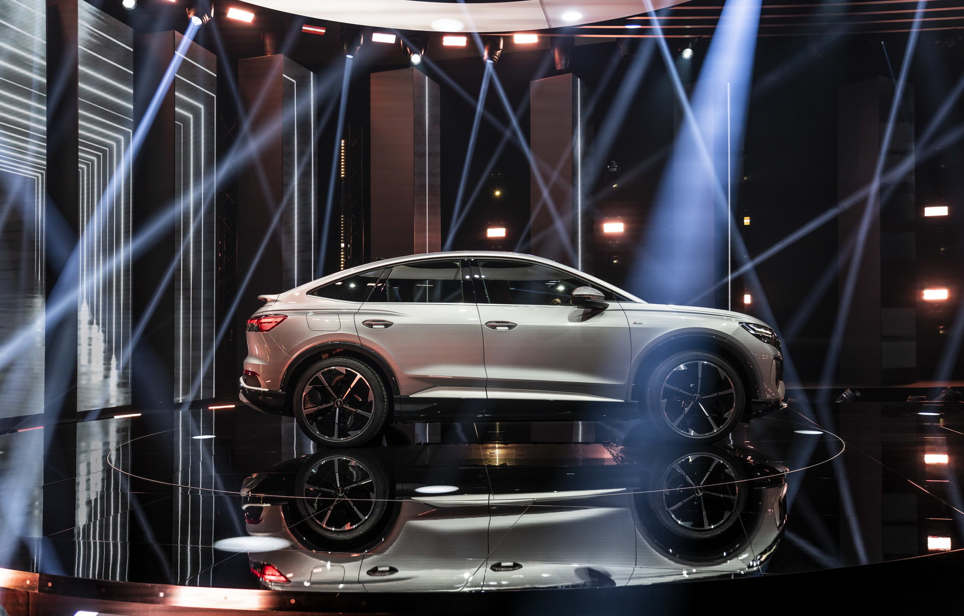 Foto presentazione Nuova Audi Q4 e tron Sportback 2021