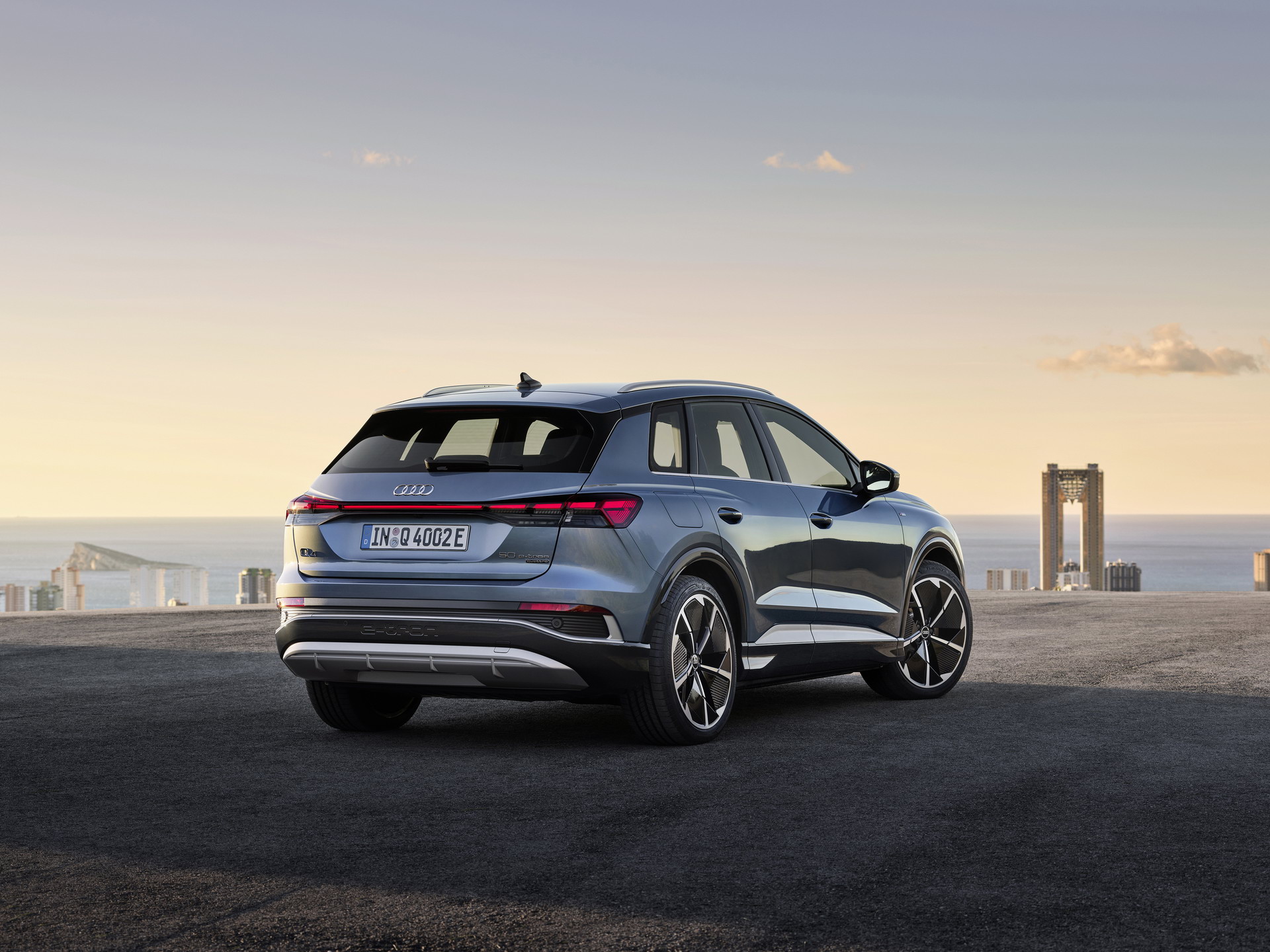 Immagine posteriore nuova Audi Q4 e tron
