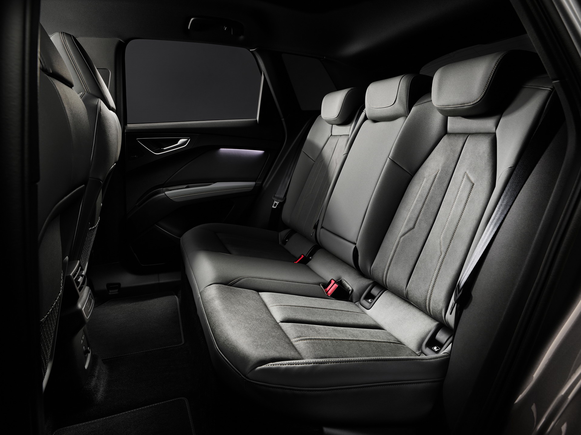 Immagine sedili posteriori nuova Audi Q4 e tron