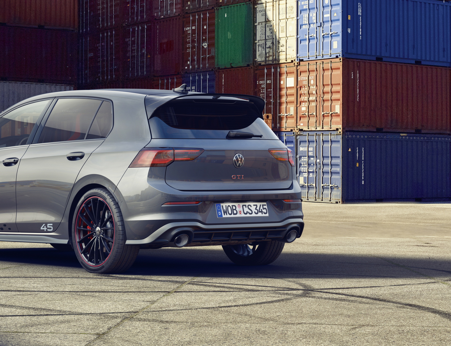 Immagini e Prezzo nuova Volkswagen Golf GTI Clubsport 45 2021