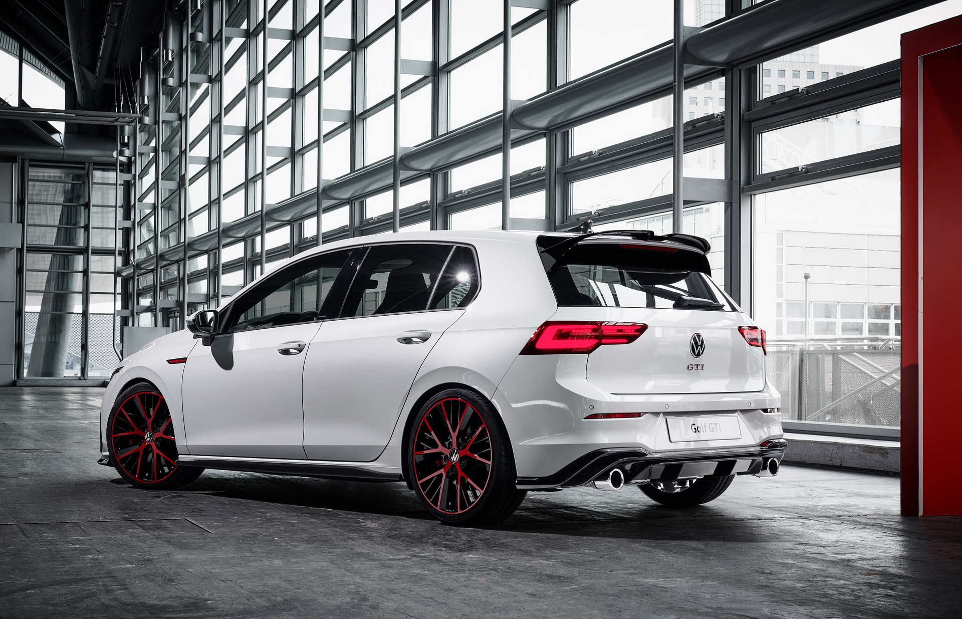 Nuova Volkswagen Golf 8 GTI elaborata by Oettinger