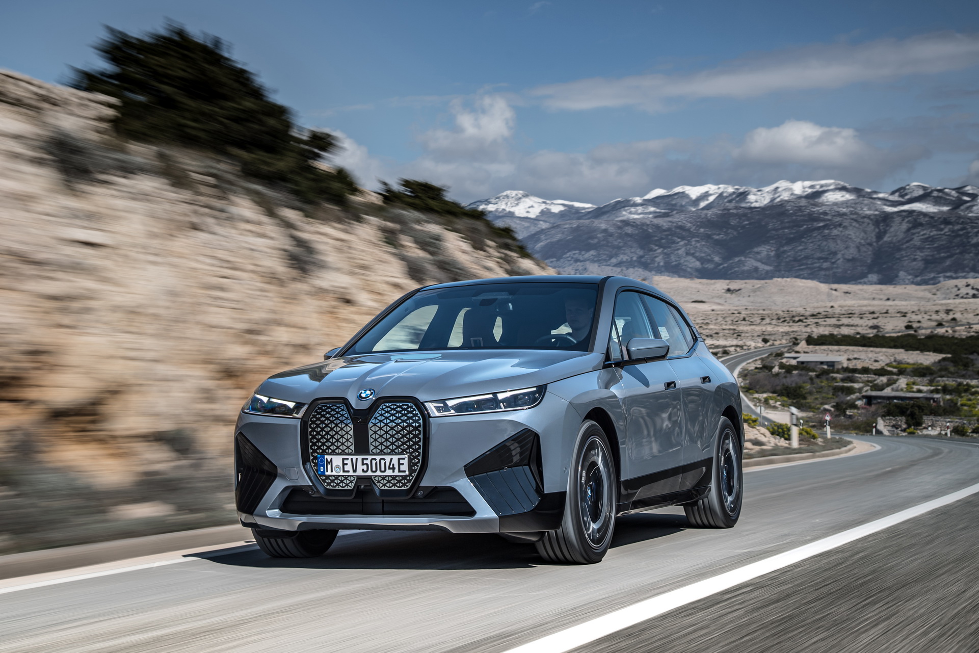 Autonomia nuovo suv elettrico BMW iX xDrive40 e xDrive50