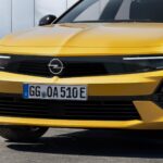 Dettaglio frontale nuova Opel Astra 2022