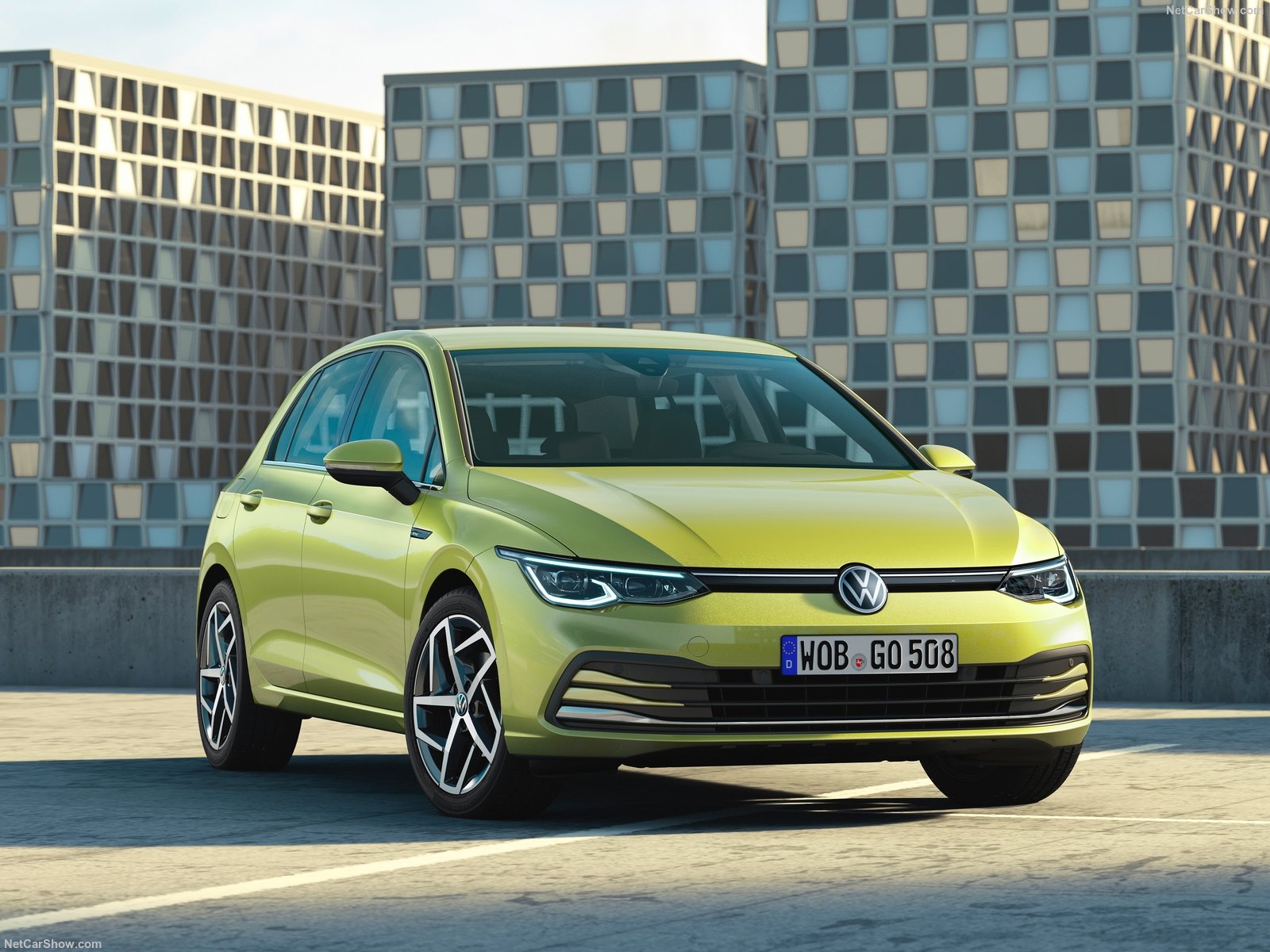 Nuova Golf 8 colore Lime yellow