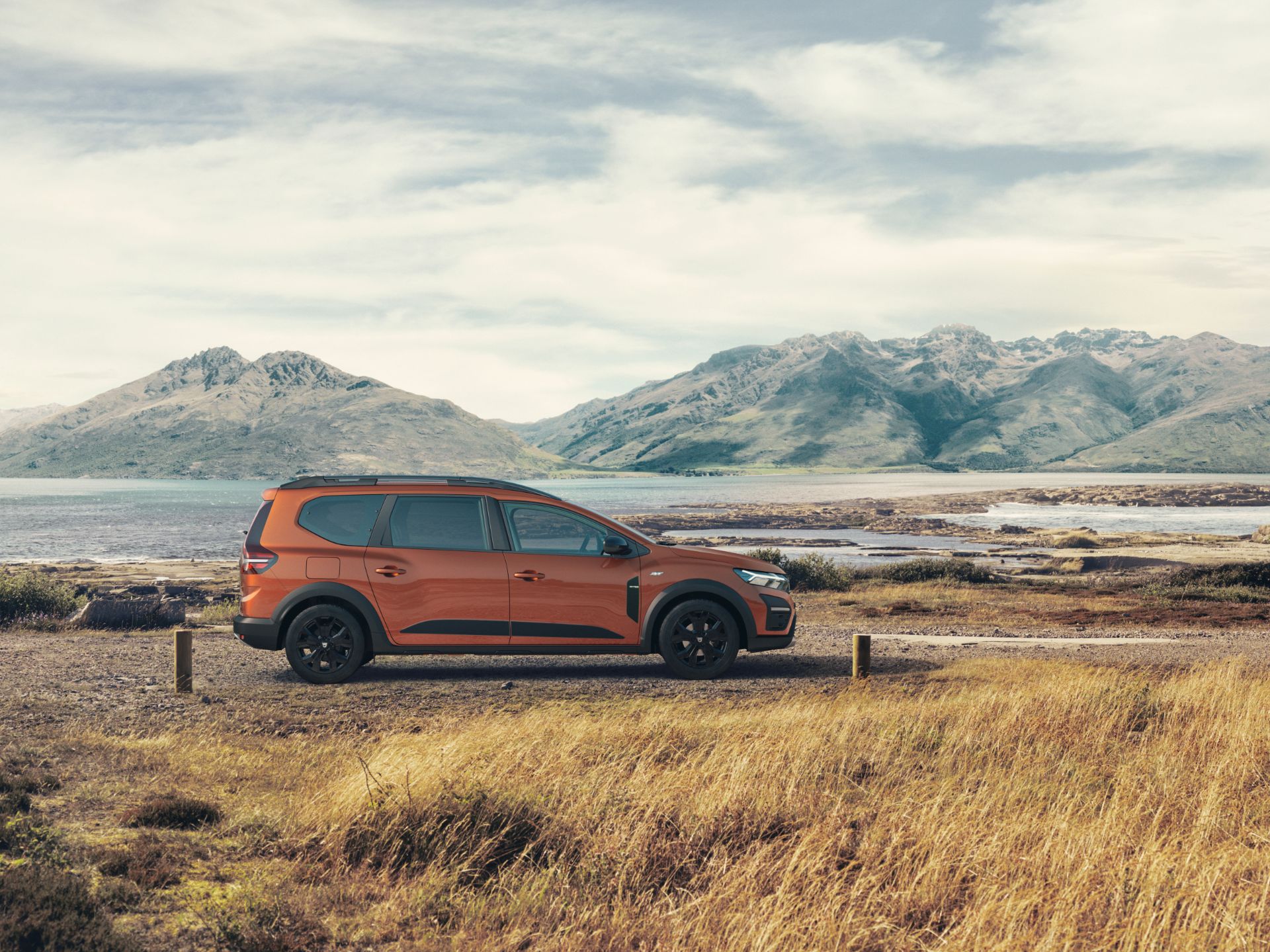 Immagine fiancata nuova Dacia Jogger 2022