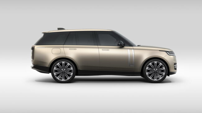 Fiancata nuova Range Rover 2022
