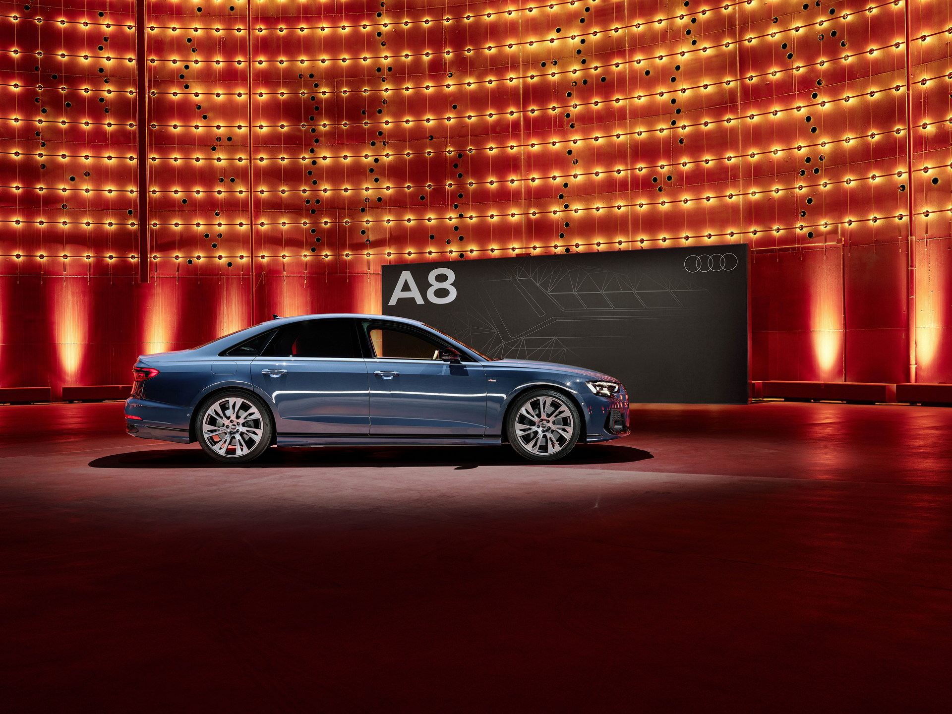 Immagine fiancata nuova Audi A8 2022