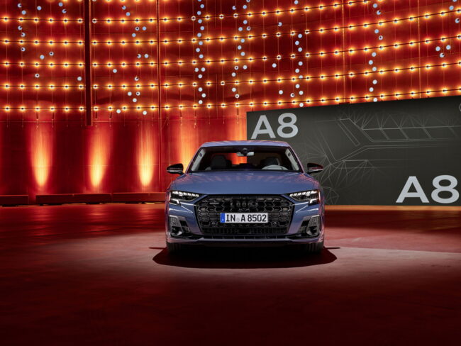 Immagine frontale nuova Audi A8 2022 Immagine frontale nuova Audi A8 2022