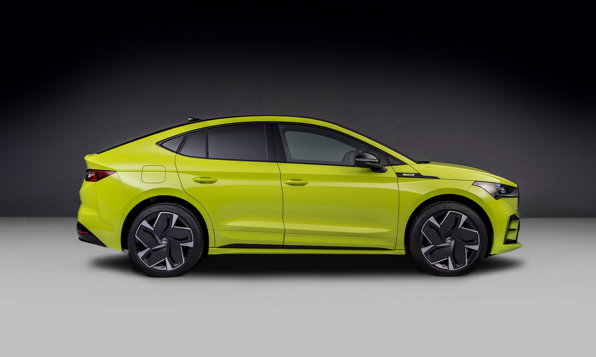 Immagine fiancata nuova Skoda Enyaq Coupè RS
