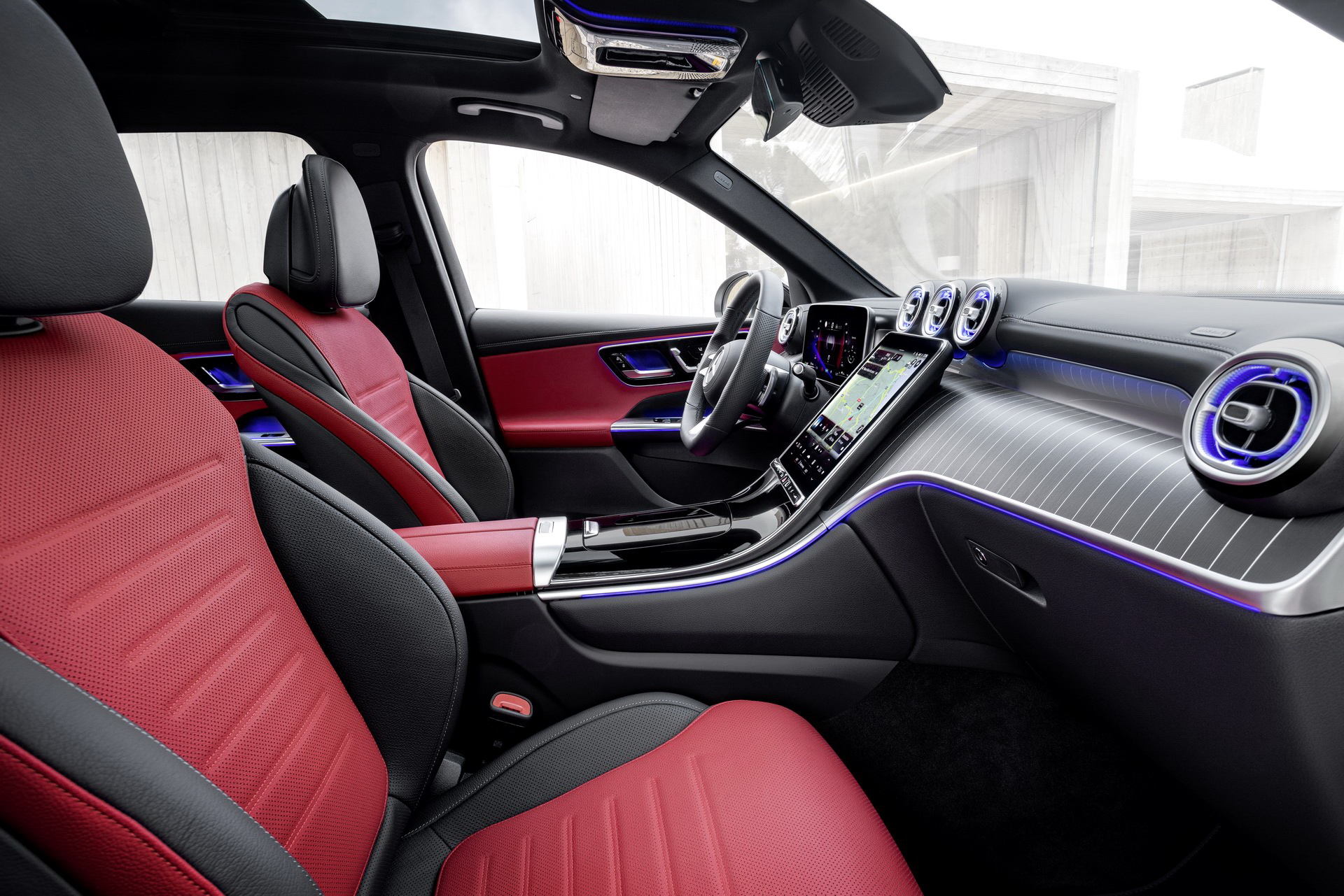Abitacolo nuova Mercedes GLC 2022 1