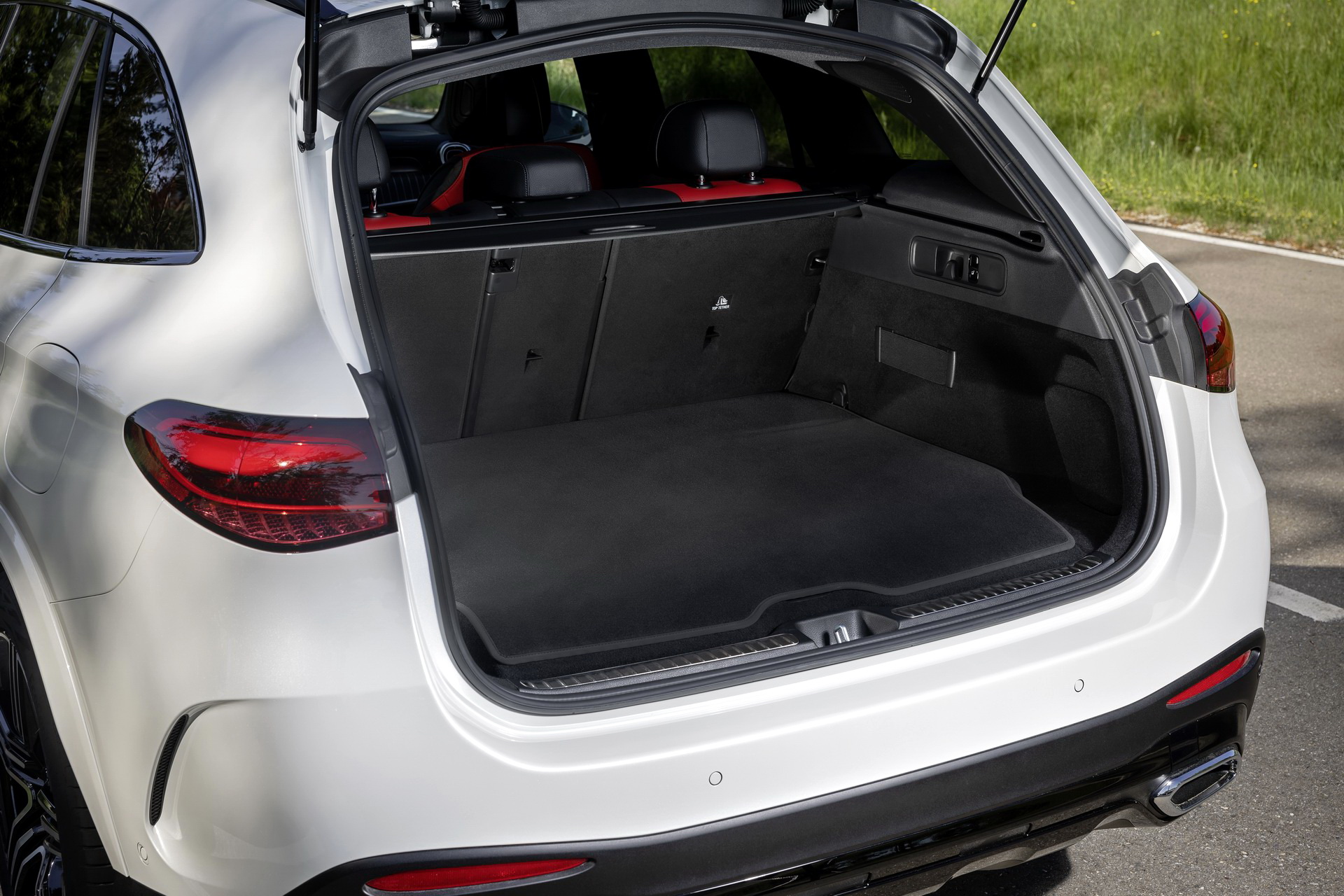Capacità Bagagliaio nuova Mercedes GLC 2022