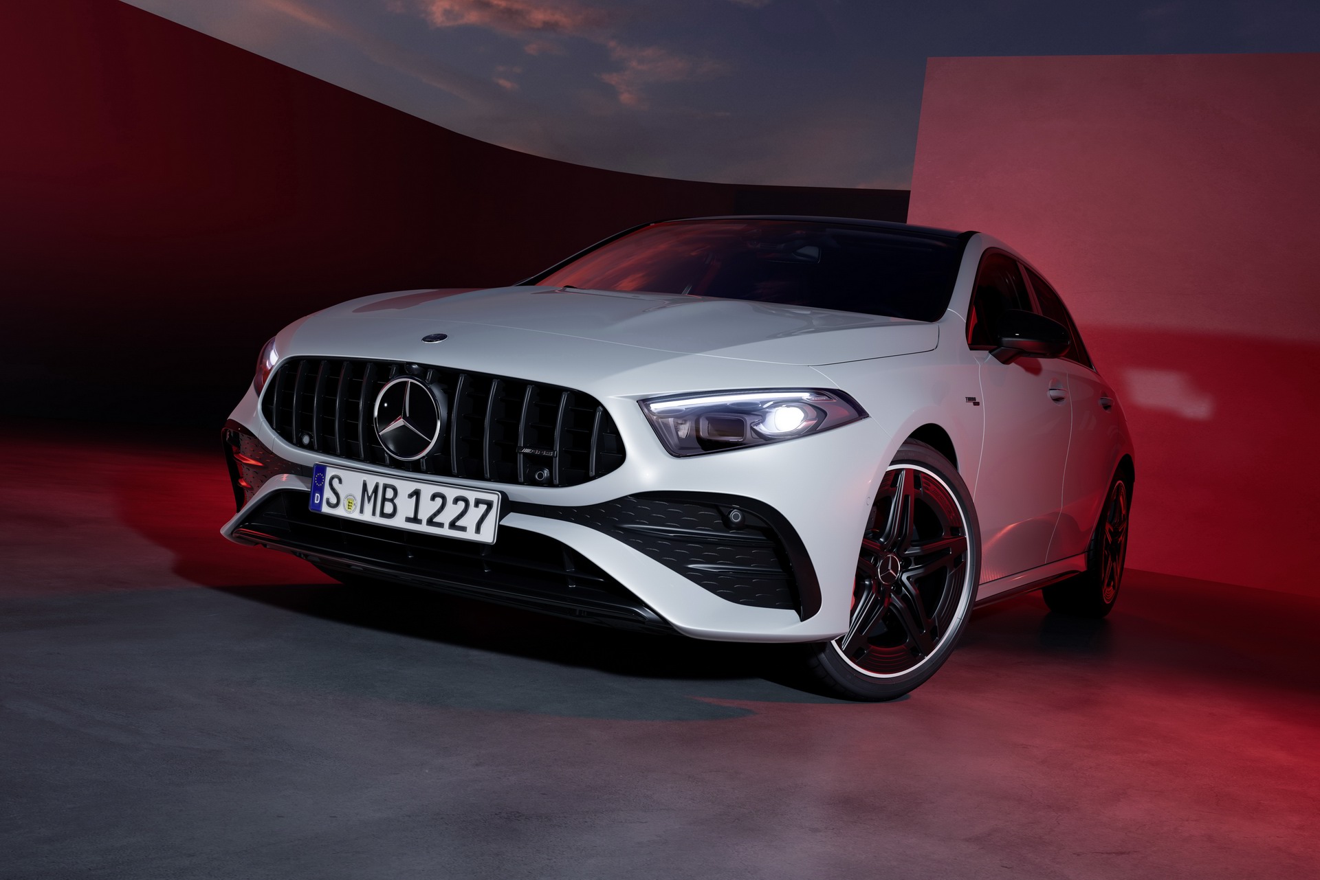 Frontale nuova Mercedes Classe A restyling 2023