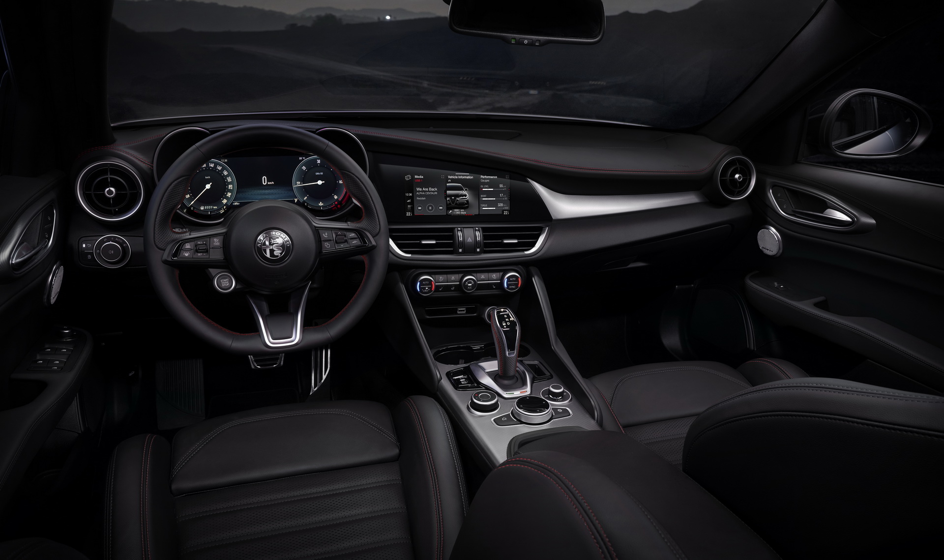 Foto interni nuova Alfa Romeo Giulia 2023