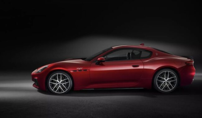 Foto Maserati GranTurismo 2023 Trofeo Foto Maserati GranTurismo 2023 Trofeo