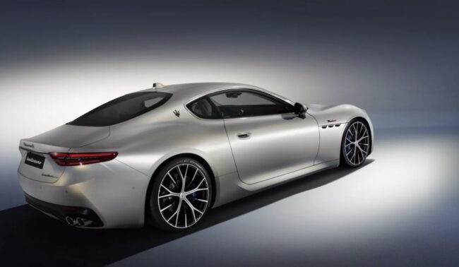 Foto nuova Maserati GranTurismo 2023 Modena