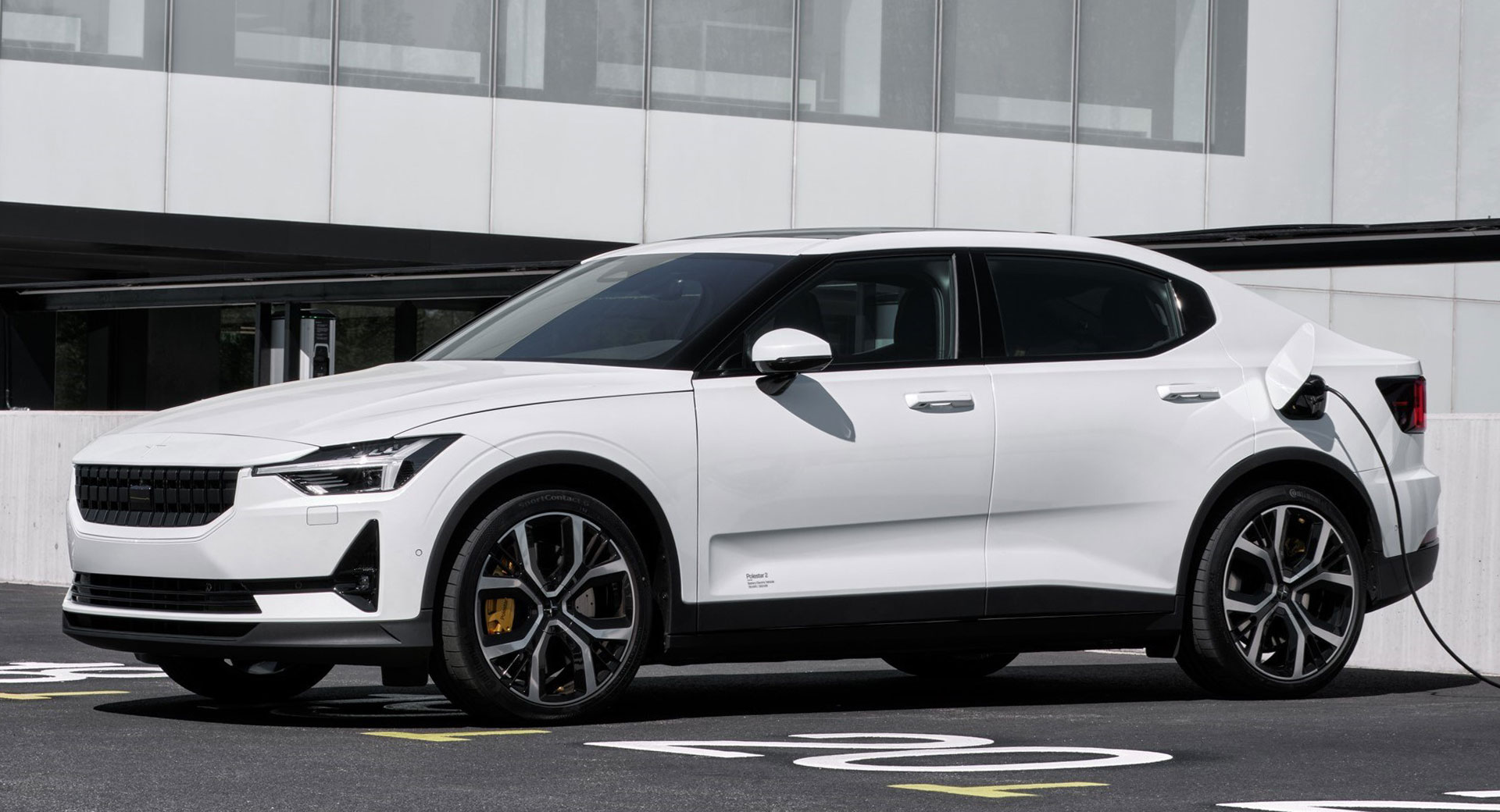 Immagine fiancata nuova Polestar 2
