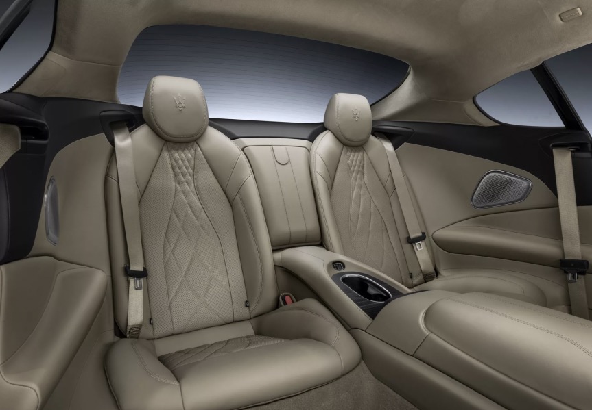 Sedili posteriori nuova Maserati GranTurismo 2023