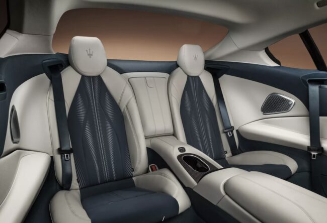 Sedili posteriori nuova Maserati GranTurismo Folgore 2023 Sedili posteriori nuova Maserati GranTurismo Folgore 2023