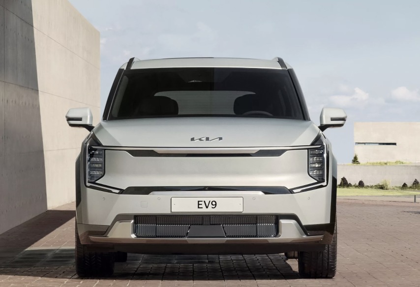 Frontale concept nuovo suv elettrico a 7 posti KIA EV9 2023