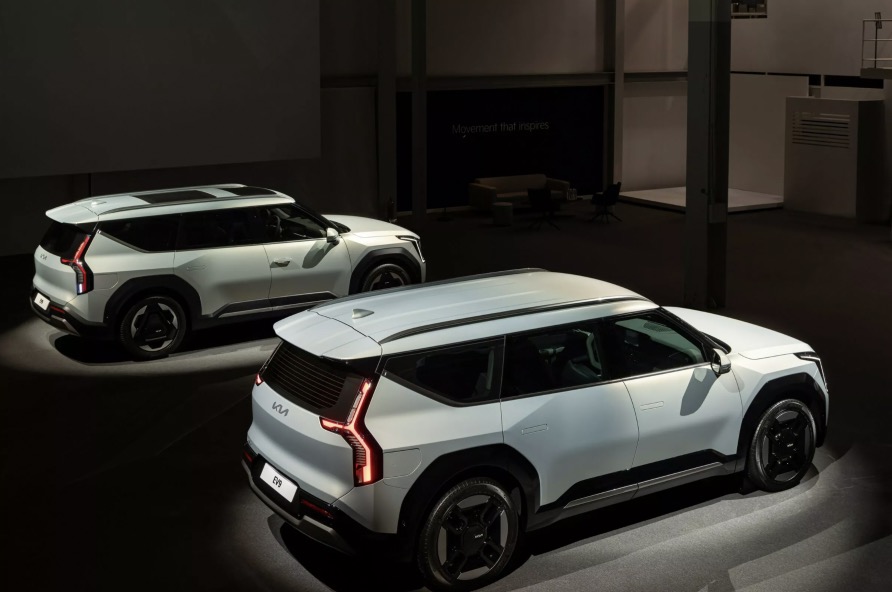 Nuovo suv elettrico a sette posti KIA EV9 2023