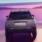 Posteriore nuova Peugeot E 2008 restyling