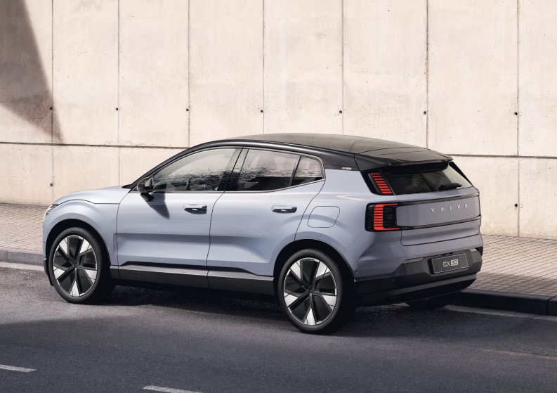 Nuovo Volvo EX30 2024