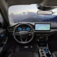 Foto abitacolo nuova Ford Kuga 2024 Restyling