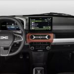 Foto Interni nuova Dacia Spring 2024
