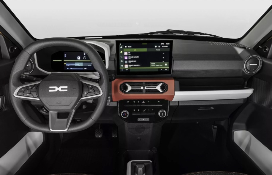 Foto Interni nuova Dacia Spring 2024